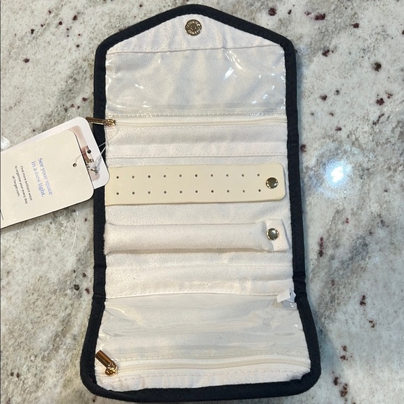 Elegant Blue Quilted Cosmetic Case with Waterproof Lining - Picture 4 of 4